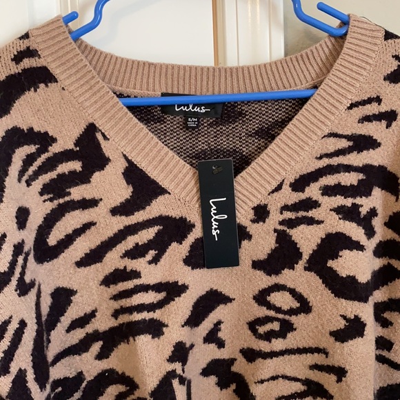 NWT Lulu’s Oversized Cheetah Sweater - Picture 2 of 2